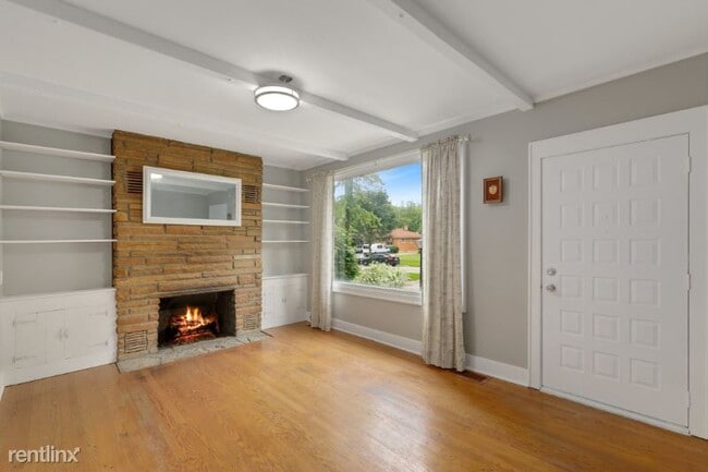 Building Photo - 3 br, 2 bath House - 920 Hammerschmidt Ave