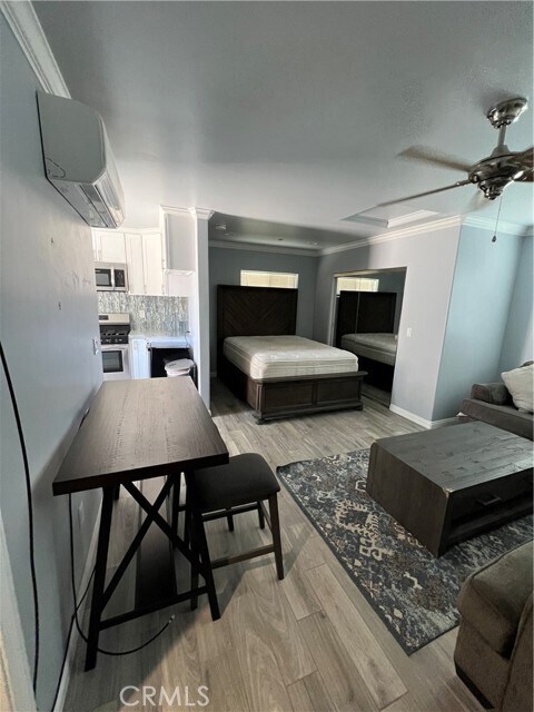 Foto del edificio - 1147 E Lemon Ave