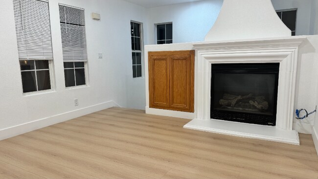 Foto del edificio - 3338 Ariel Joshua Ct