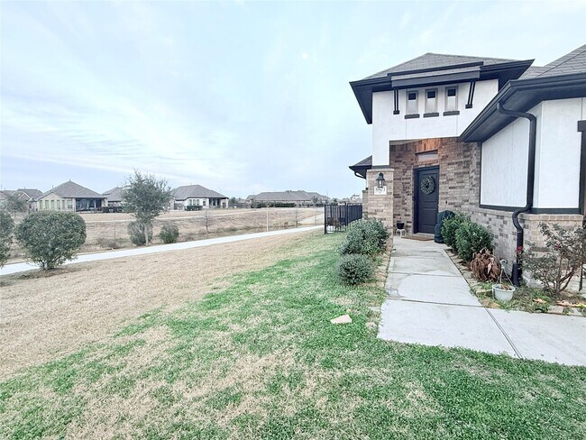 Foto del edificio - 8803 Oak Ivy Ln