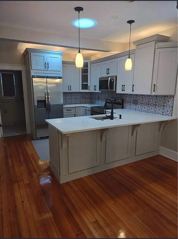 Building Photo - 1388 Central St