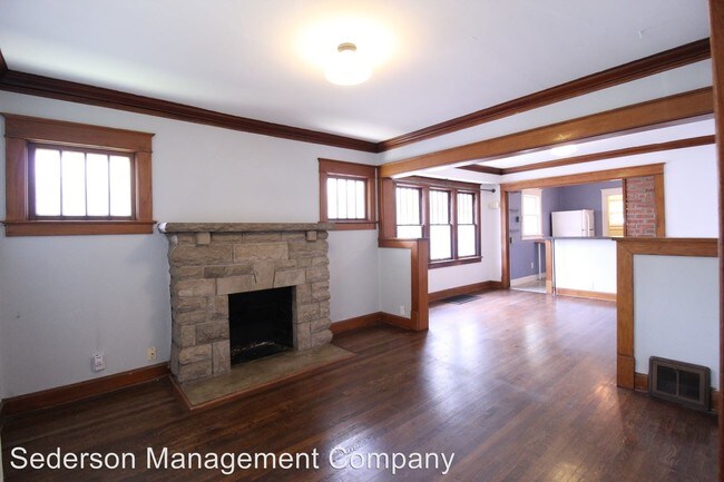 Building Photo - 2 br, 1 bath House - 4314 CAMBRIDGE