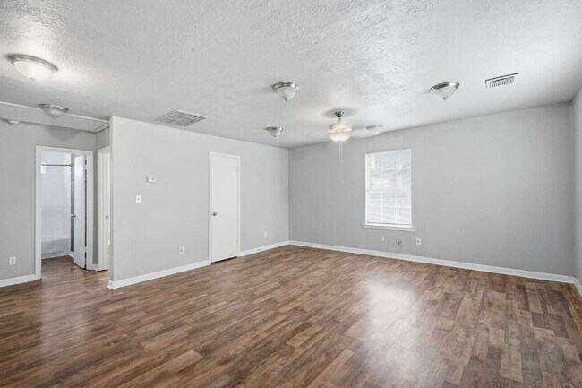 Building Photo - 4226 Coke St