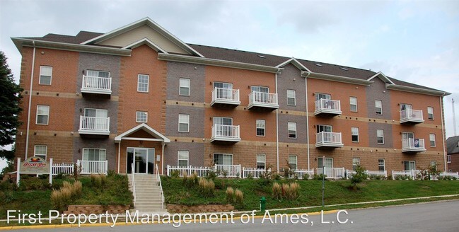 210 Gray Ave Ames Ia 50014 Condo For Rent In Primary Photo 210 Gray Ave