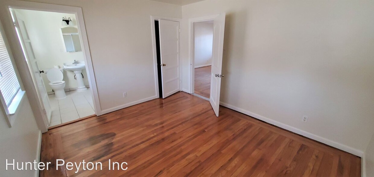 Primary Photo - 1537 Washington Ave