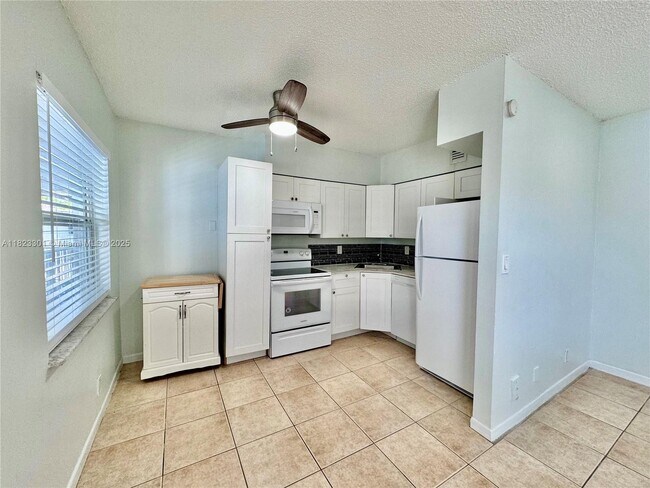 Foto del edificio - 1470 N Dixie Hwy