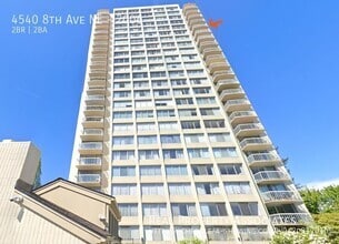 Building Photo - 4540 8th Ave NE