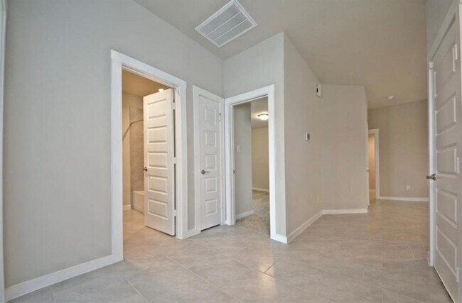 Foto del edificio - 7430 Victoria Brook Trace