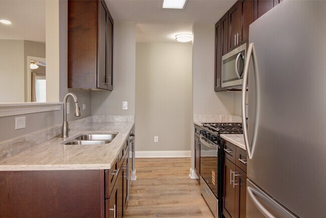 Building Photo - 14257 S Monticello Cir
