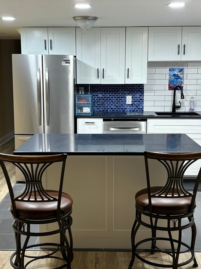 Cocina - 151 Calhoun Ave