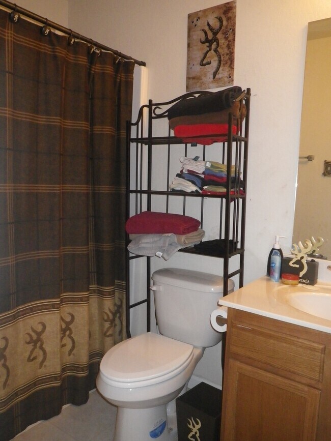 Foto del edificio - Great Location in Denham Springs in  Quiet...