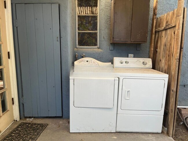 Foto del edificio - 2501 N Orchard Ave