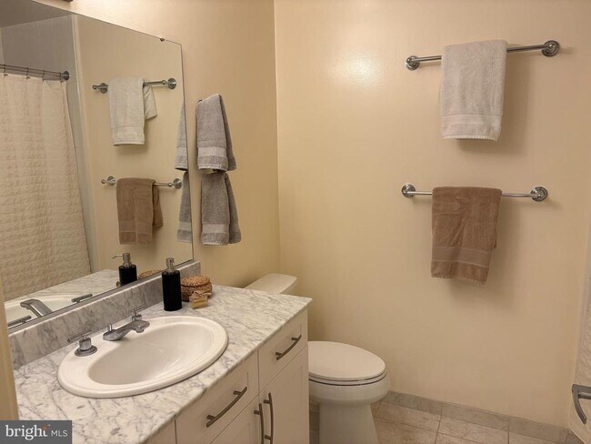 Foto del edificio - 4101 Albemarle St NW