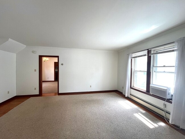 Building Photo - 40 W Caracas Ave