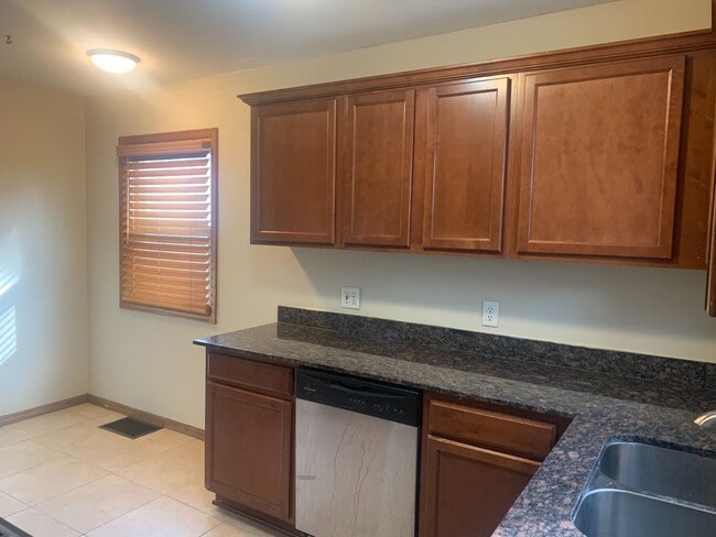 Building Photo - Great 3 bedroom 2 Bath house!!