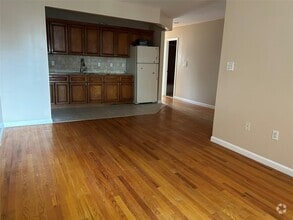 Building Photo - 1284 Arnow Ave