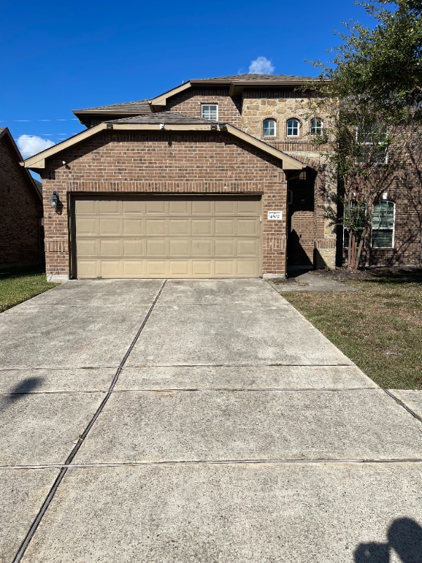 Foto del edificio - 4502 Mallory Creek Dr