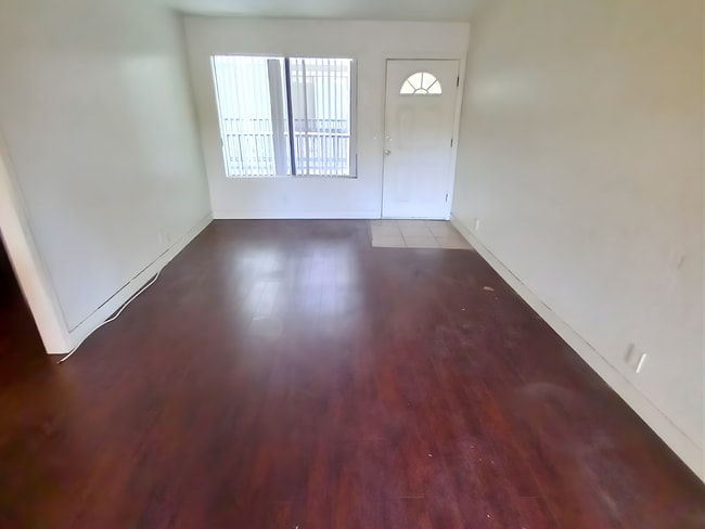 Foto del edificio - 1080 Temple Ave