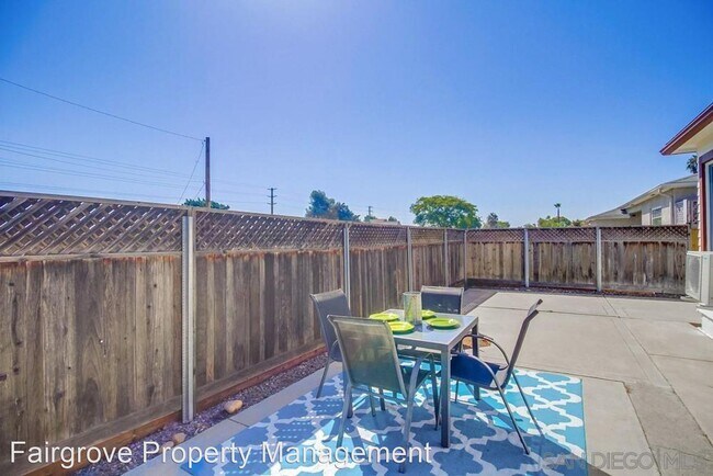 Building Photo - 2 br, 1 bath House - 3485 Myrtle Ave