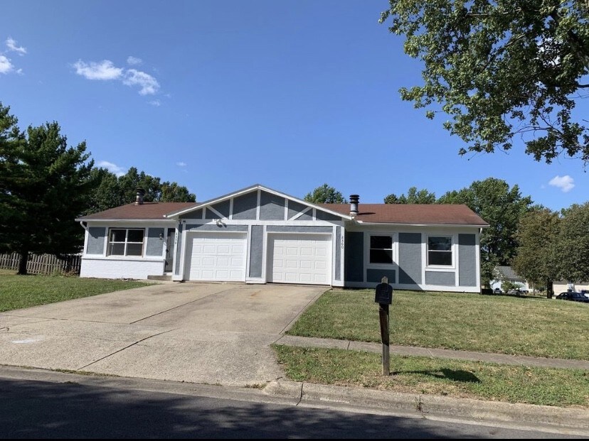 Foto principal - 2360 Green Apple Ave