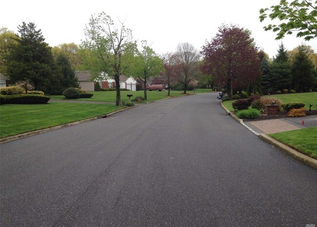 Foto del edificio - 7-7 Springmeadow Dr