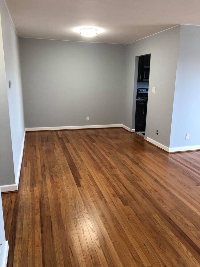 Dining Area - 70 Grove Hill St