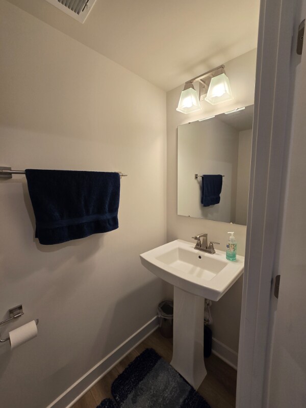 Foto del edificio - 7257 George Wythe Ln