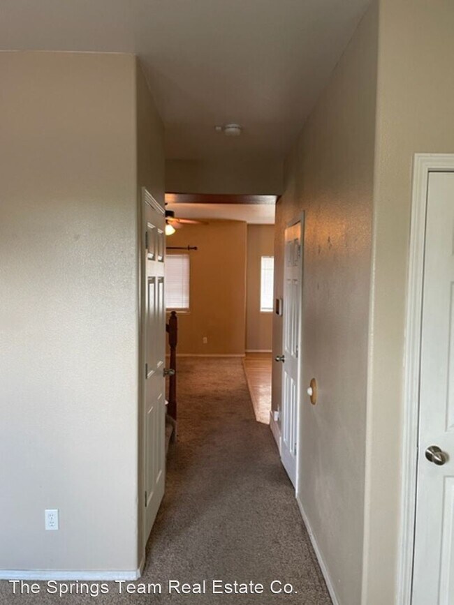 Building Photo - 4 br, 3 bath House - 9204 Red Fern Lane