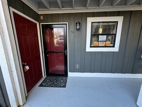 Building Photo - 7500 Woods Ln