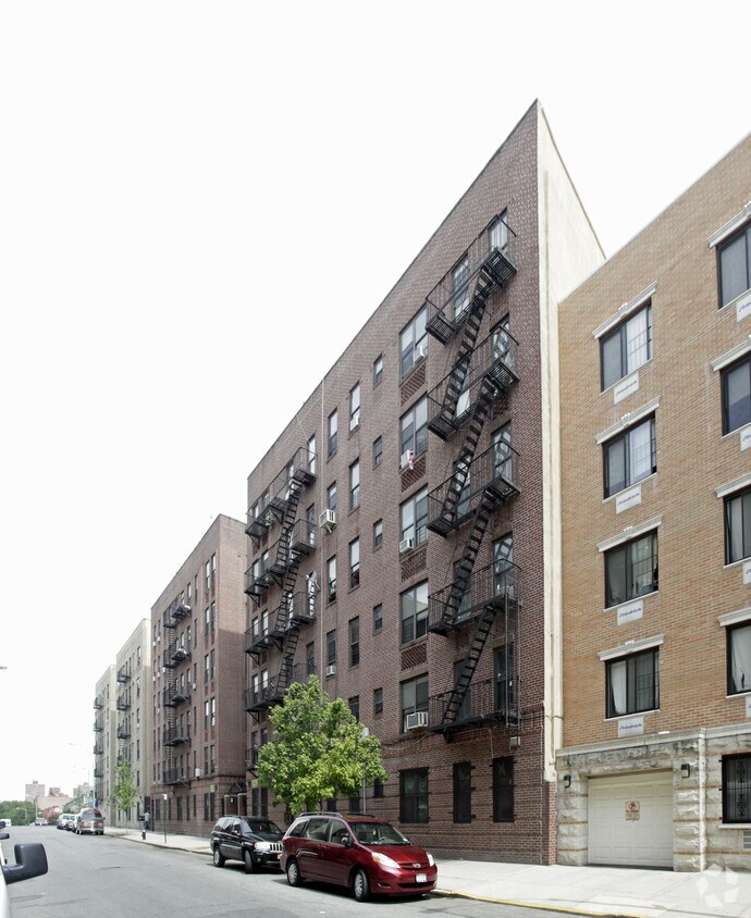 Foto del edificio - 683 E 140th St