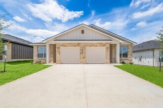 Building Photo - 3903 Sugar Hackberry Trl
