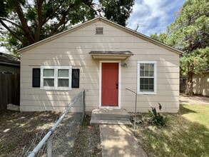 Building Photo - 3006 30th St