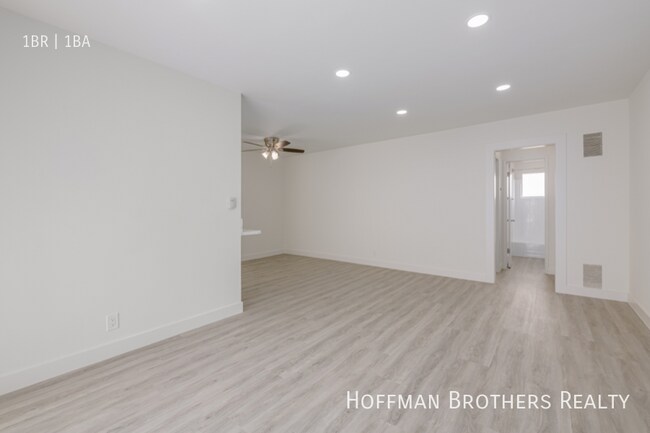 Foto del edificio - 1337 S Ogden Dr