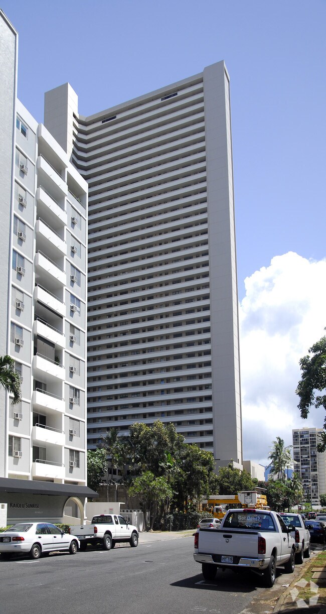 2121 Ala Wai Blvd, Honolulu, HI 96815 Apartments Honolulu, HI