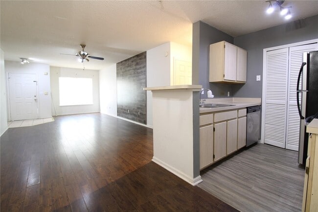 Foto del edificio - 4348 S Kirkman Rd