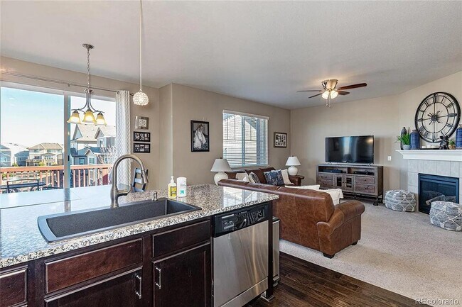 Foto del edificio - 13716 Worthington Pl