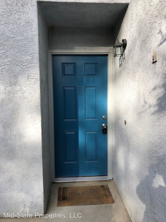 Building Photo - 5549 Rosario Ave