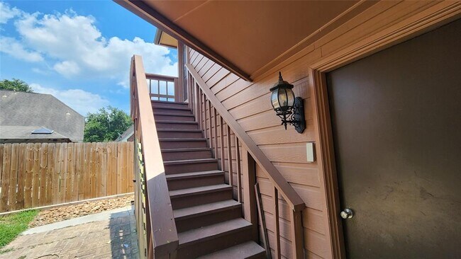 Building Photo - 5015 Orange Tree Dr