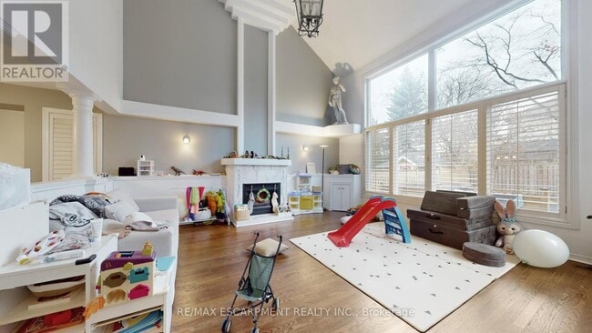 Building Photo - 219 Kitty Murray Ln