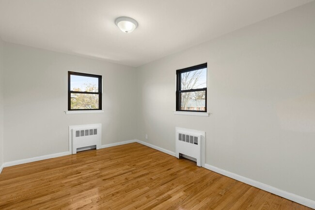 Building Photo - 486-490 Essex St