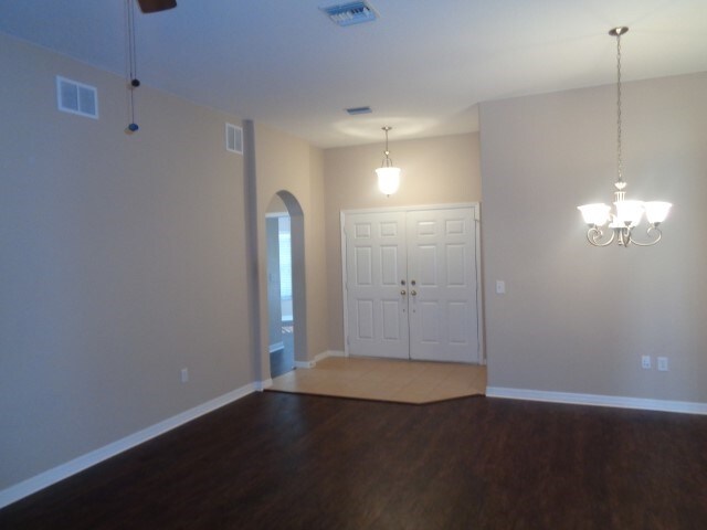 Building Photo - 7213 Royal George Court