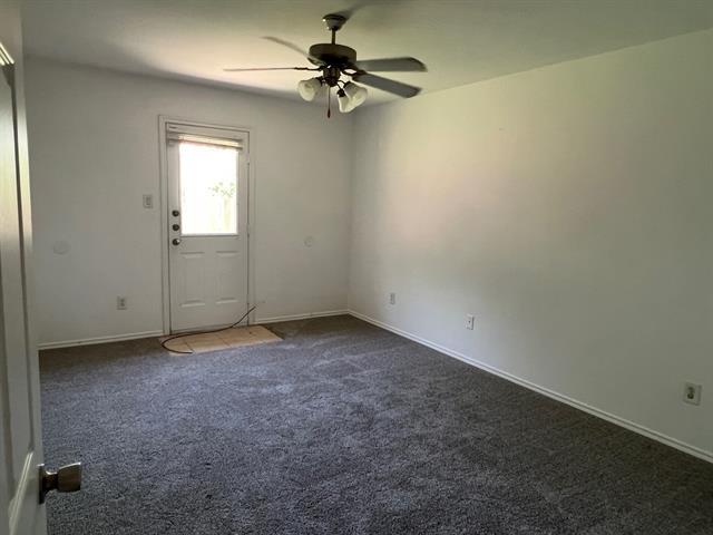 Foto del edificio - 8118 Tanner Ave