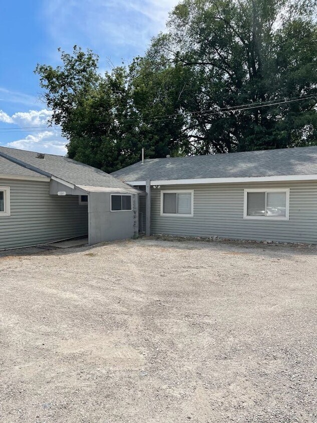 Primary Photo - Awesome American Fork duplex for rent