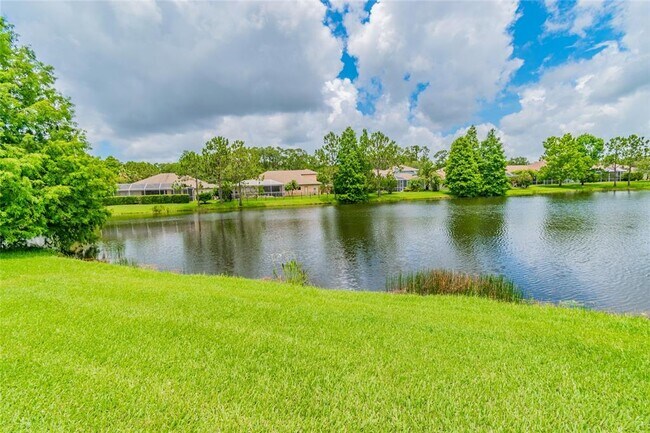 Building Photo - 10559 Greencrest Dr