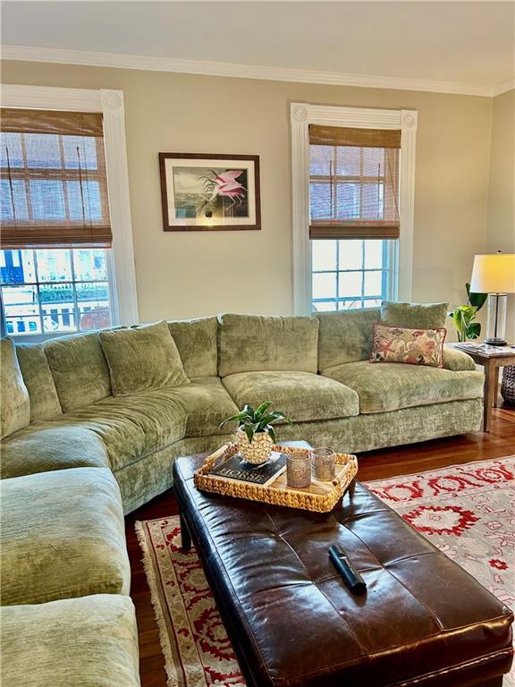 Building Photo - 12 Bull St