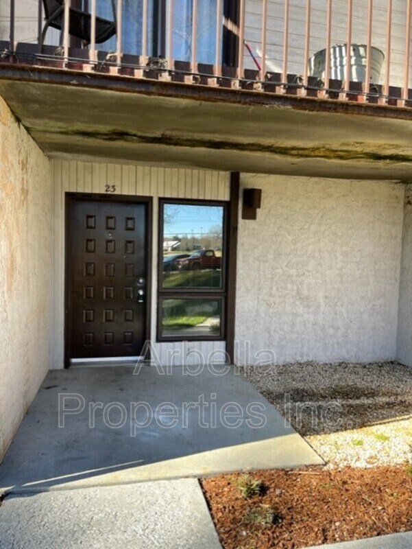 Primary Photo - 420 W Jackson Blvd