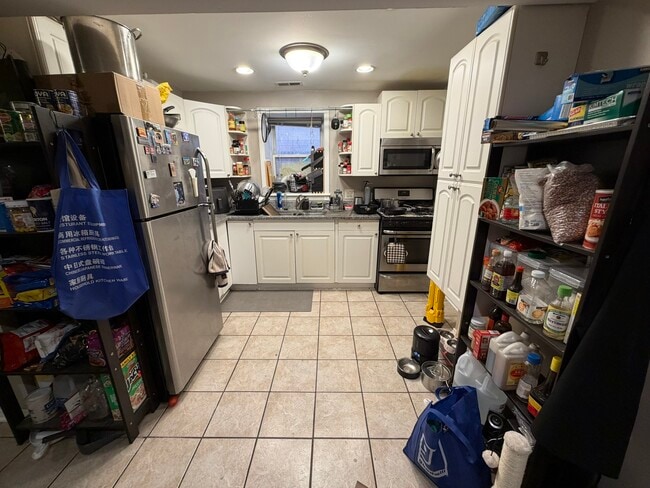 Building Photo - 1304 N Campbell Ave