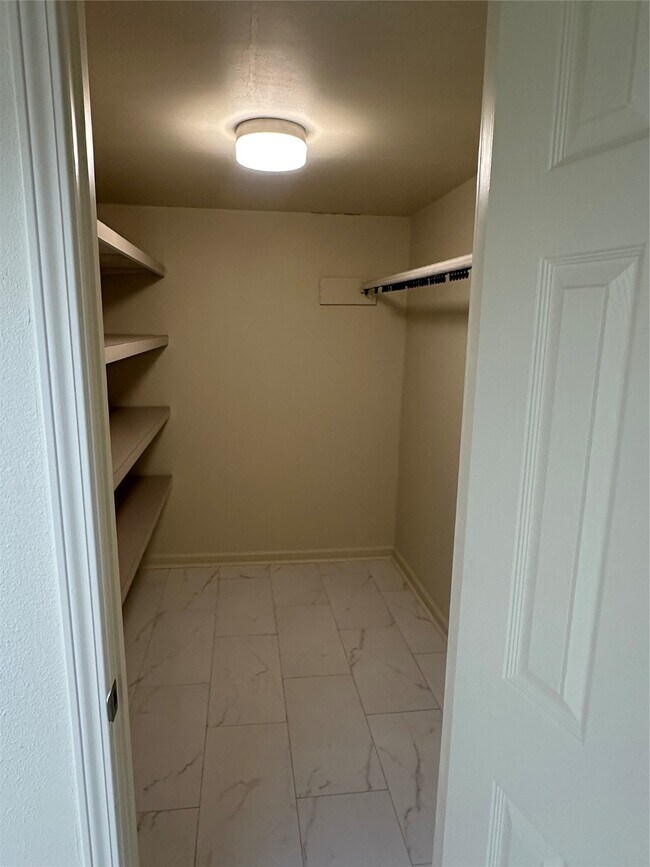 Foto del edificio - 3611 Broadmead Dr