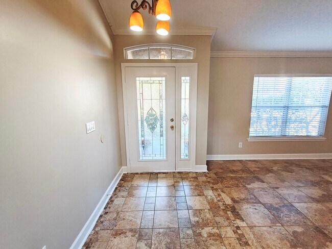 Foto del edificio - Spacious 5-Bedroom Home with Pond View & Resort-Style Amenities