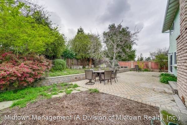 Building Photo - 5 br, 3 bath House - 665 Towle Way